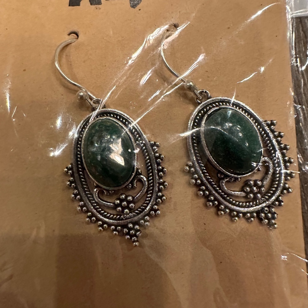 Ladies earrings